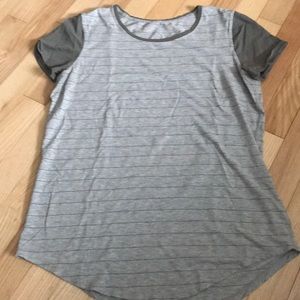 Lululemon love t